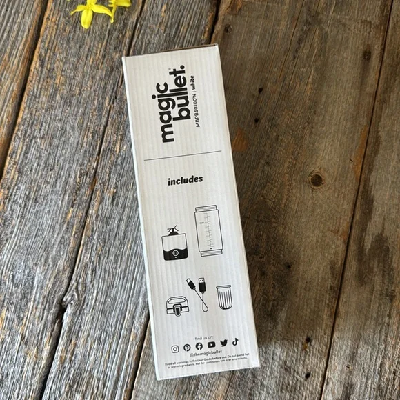 Magic Bullet Portable Blender NEW White USB Rechargeable - Picture 2 of 8